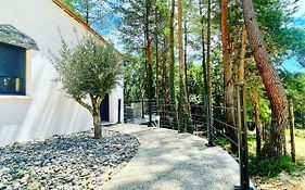 Le Photinia
